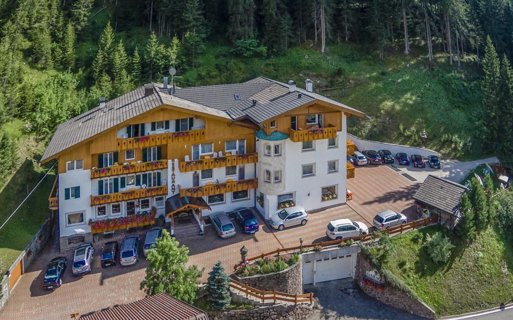 Hotel La Pineta Sëlva di Val Gardena Eksteriør billede